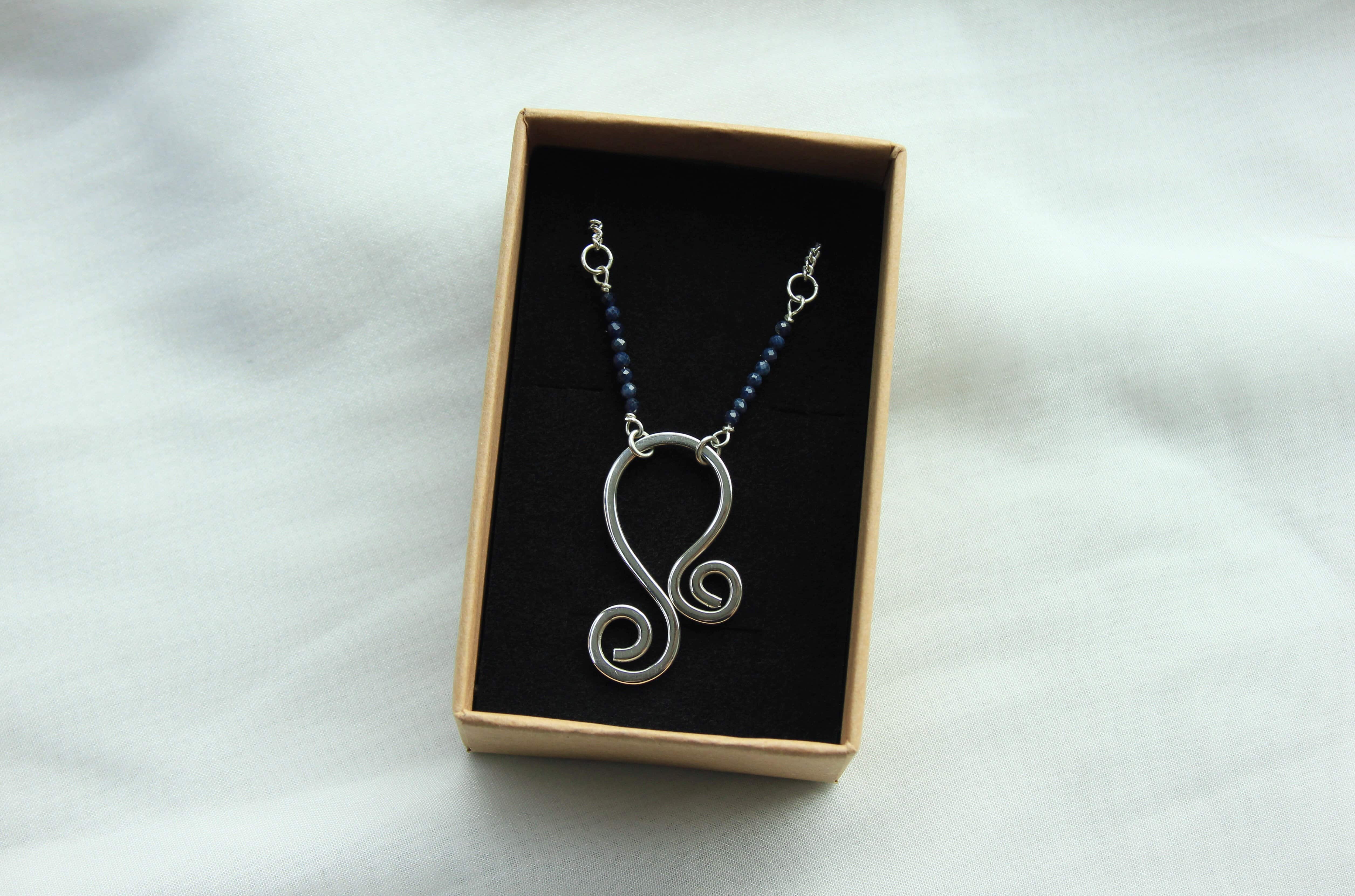 Invisible Necklace With Silver Pendant The Aurora